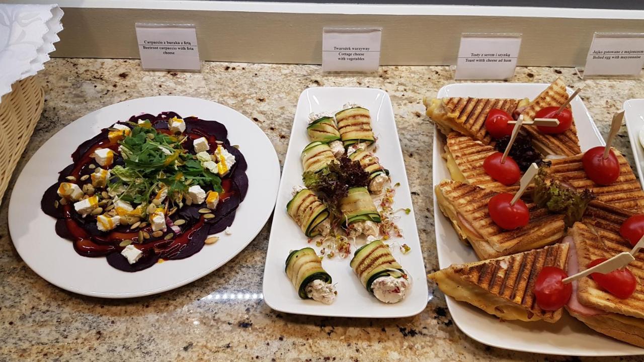 Miejsca Noclegowe I Restauracja Kaminski 켕프노 외부 사진