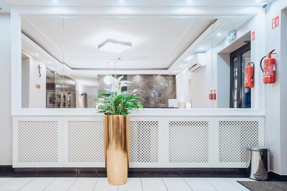 Miejsca Noclegowe I Restauracja Kaminski 켕프노 외부 사진